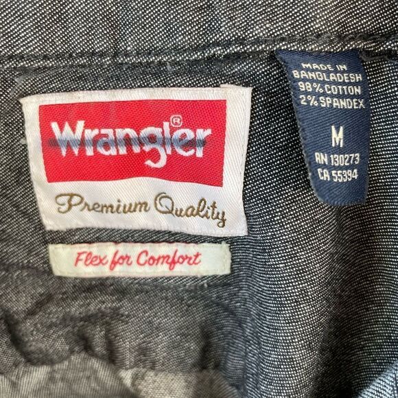 Wrangler Flex for Comfort Button Down Shirt Size M EUC - Picture 7 of 7